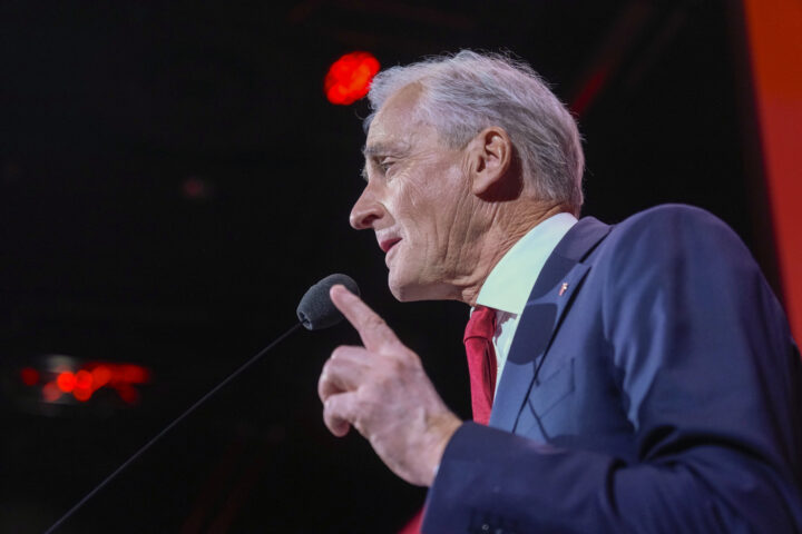 Støre inviterer rødgrønn side til samtaler – før valget utelukket han samarbeids&shy;avtaler