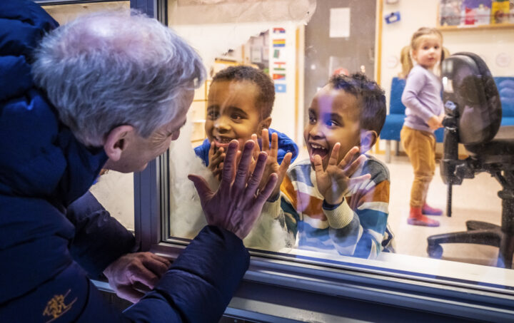 Støre hevder han er voksen og avviser begrepet «tuttifrutti»