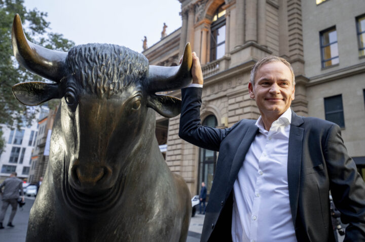 Porsche utsetter lanseringen av ny elbil etter liten interesse