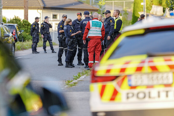 Ung gutt kritisk skadd i kniv&shy;stikking, 13-åring siktet og 11-åring innbrakt