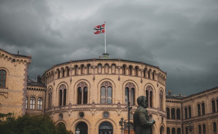 Advarsel fra USA om stortings&shy;valget og ytre venstres grep om Oljefondet