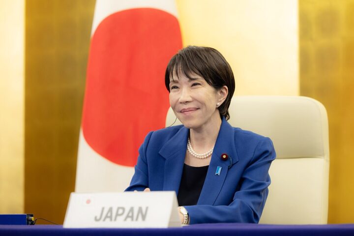 Japans stats&shy;minister: – Vi lar heller be&shy;folk&shy;ningen krympe enn åpne for masse&shy;innvandring