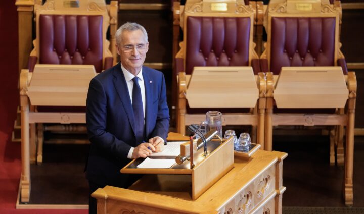 Sentrum–venstre i full splittelse: Ap må gå til H for å få igjennom statsbudsjettet