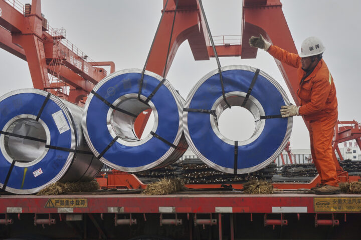 EU gjør som Trump, setter opp tollen på stål