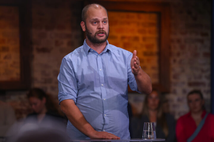 Ap's skatteløfte under hardt press