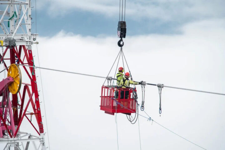 Hopp i strøm&shy;prisen i Midt-Norge etter åpning av ny kraftlinje