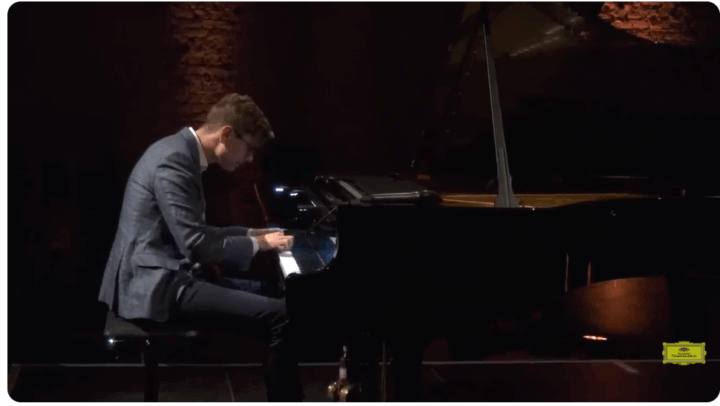 Interlude: Olafsson spiller Marcello/Bach