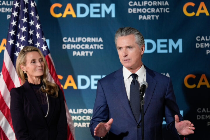 Gavin Newsom fikk viljen sin, Republikanerne mister fem representanter i Representantes hus