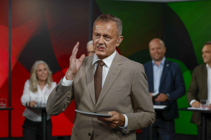 Er du dum og farlig hvis du vil ha et svar på overdødeligheten?