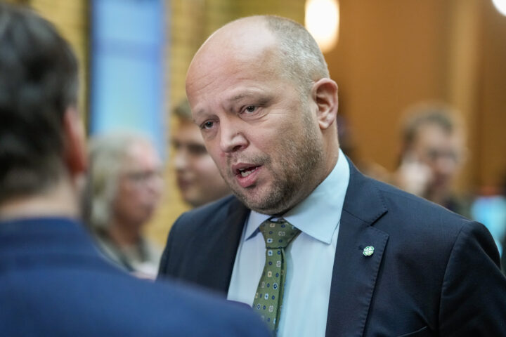 Regjeringens budsjettforslag om økt skatt for småkraftverk kan falle