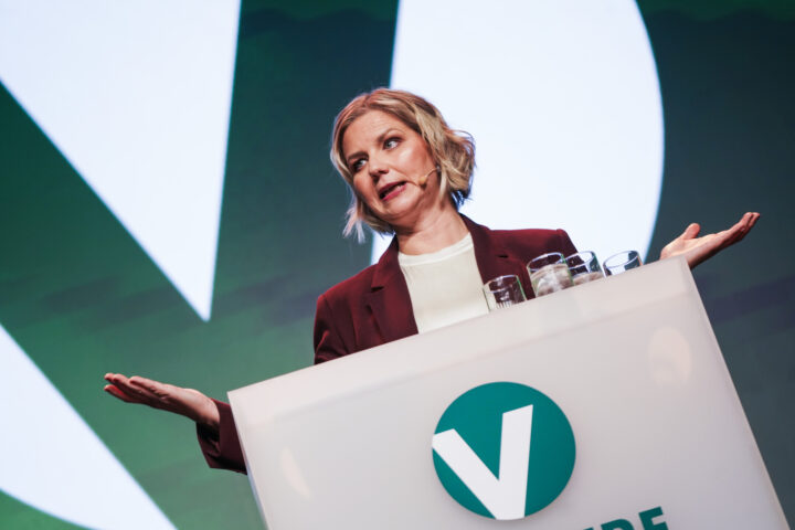 Venstre-leder avslører velger-bløffen: Melby innrømmer at partiet står nærmere Ap enn FrP