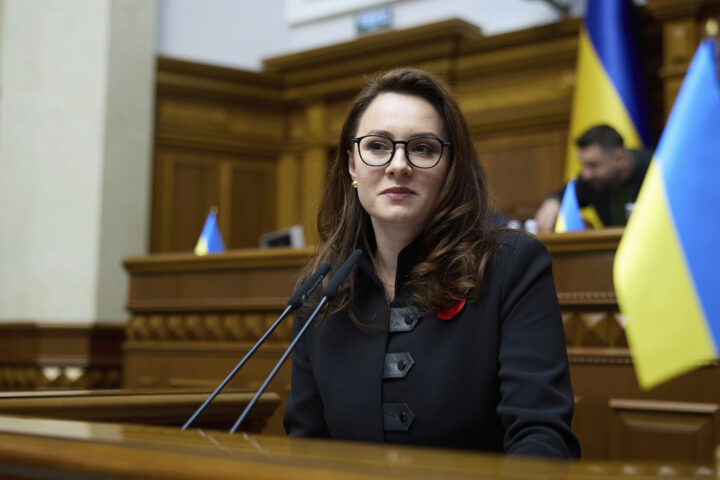 Ukrainas justis&shy;minister må gå av etter korrup&shy;sjons&shy;etter&shy;forskning mot ham