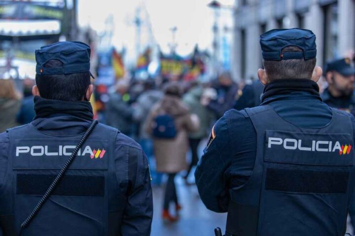 18-åring knivstakk tre personer i Madrid, ropte «Allahu akbar» og siterte Koranen