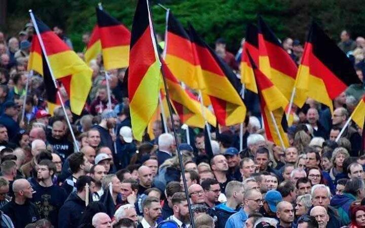 Et flertall av tyskerne vil sende inn&shy;vandrerne hjem&nbsp;(+)