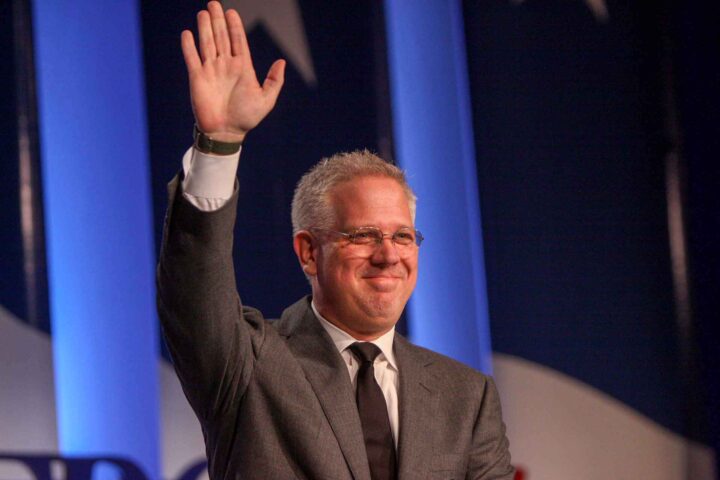 Canada: Kvinne ble anbefalt eutanasi på grunn av sviktende helse&shy;vesen. Reddes av Glenn Beck