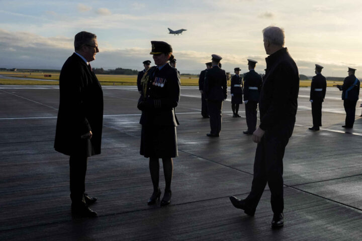 Støre om ny forsvarsavtale med Stor­britannia: – Markerer en ny tid