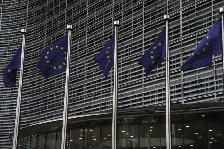 EU strammer klimaskruen – vedtok «juridisk bindende» kutt på 90 prosent