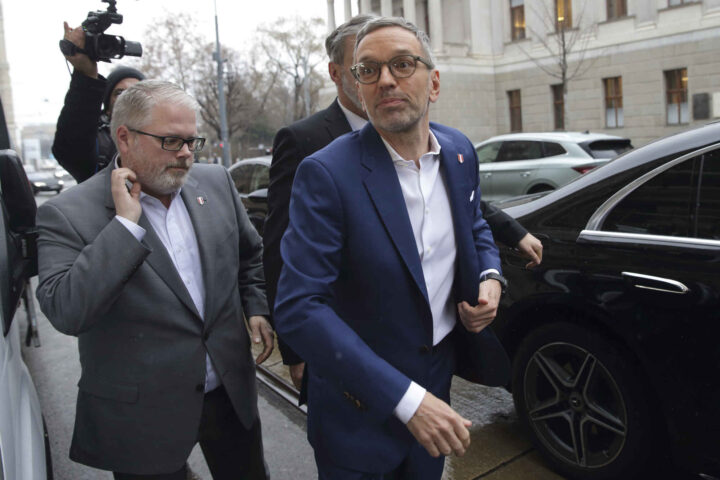 Østerrike opplever også en høyre&shy;bølge