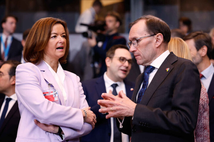 EU forskutterer  russisk krigserstatning ved å gi pengene til Ukraina nå