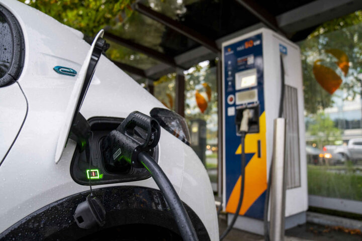 Elbilene har passert diesel – et «grønt skifte» finansiert av skattebetalerne