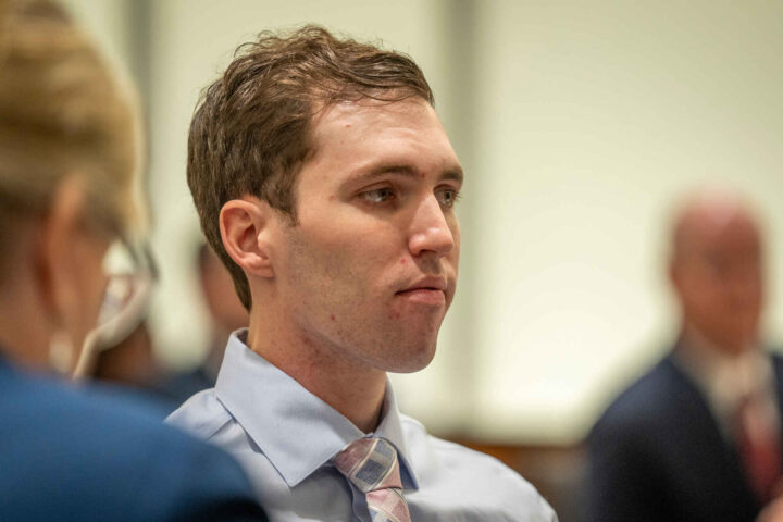 Siktet for Charlie Kirk-drapet møtte i retten – uenighet om medie-tilgang