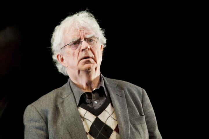 Skøyter, opprør og Jan Erik Vold med hjelm