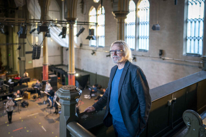 Hamas’ villige hjelpere, eller Chickens for KFC, om norske kunstneres boikott av Melodi Grand Prix