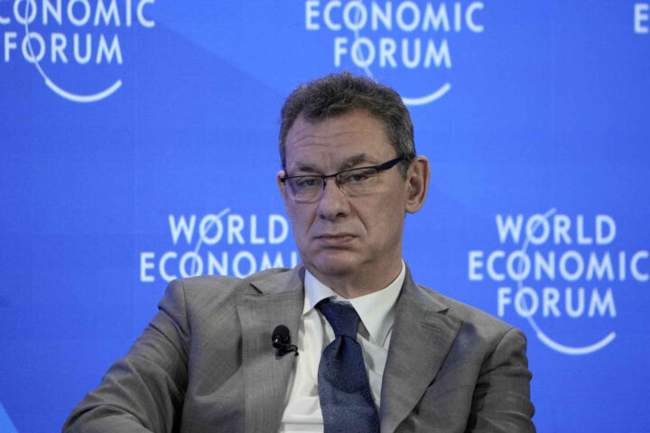 Er du en «konspirasjons-teoretiker» hvis du kritiserer mRNA-sprøytene? (+)