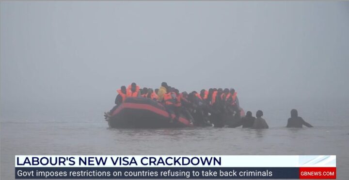 Labour oppfordres til å droppe småfiskene innen migrasjon og i stedet angripe de store&nbsp;(+)