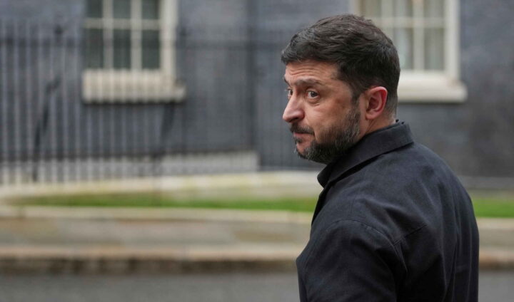 Ukraina gir avkall på NATO-medlemskap (+)