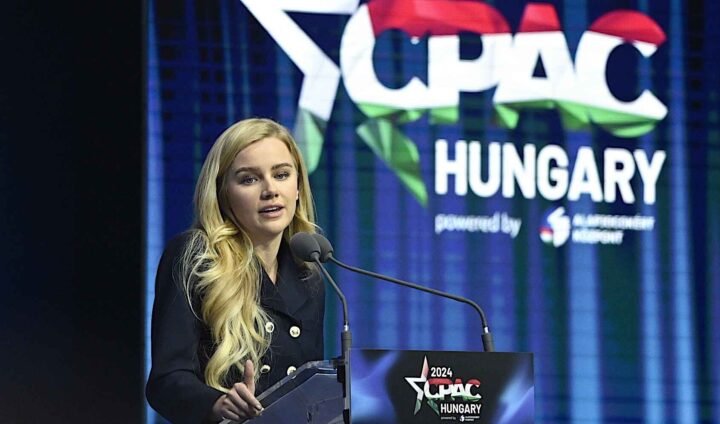 Eva Vlaar­din­ger­broek nektes innreise til Storbritannia