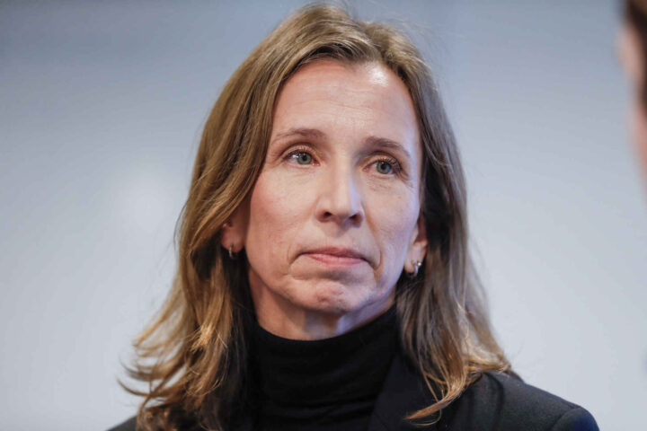 Varsler i Politiet fratatt autorisasjon og sparket