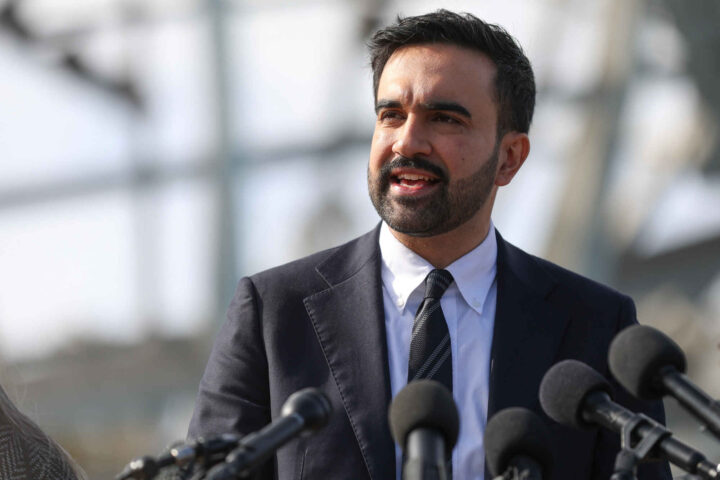 Kommunistene feirer Mamdanis overtagelse av New York City