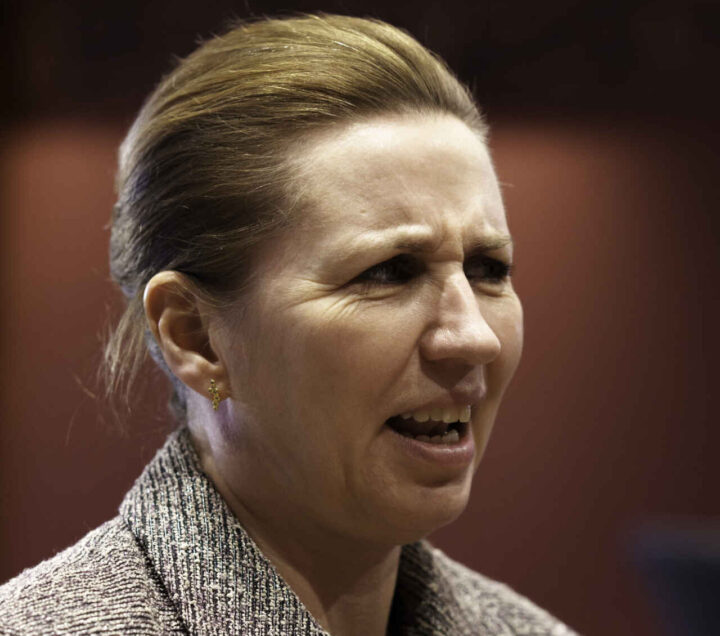 Mette Frederiksens historiske tabbe: Sa nei til milliarder, sitter igjen med svarteper