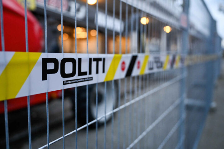 Kjent tyv døde etter å ha blitt holdt nede av naboer – nå er de siktet