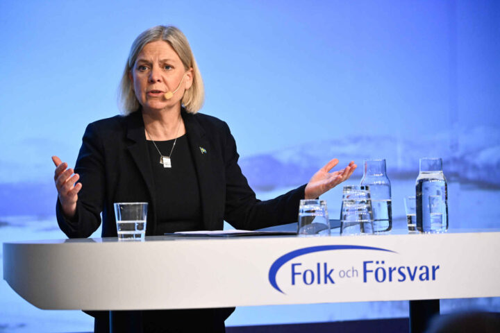 Magdalena Andersson vil sende svenske soldater til Grønland for å «avskrekke» Trump