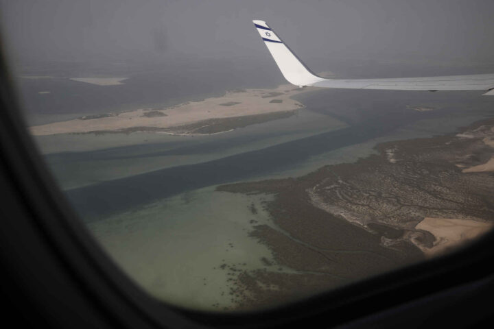 Flyselskapene kansellerer i påvente av angrep på Iran