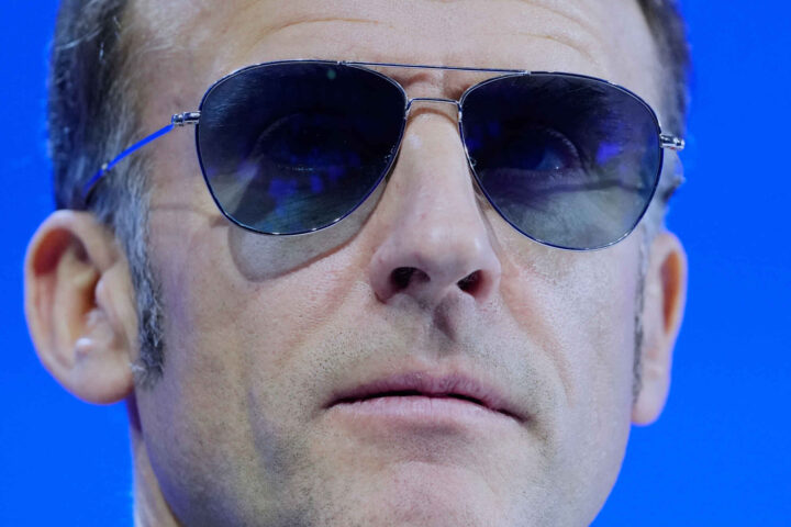 Macron forsøker å forpurre USAs overtakelse av Grønland