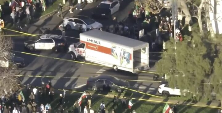 Lastebil meide ned Iran-demonstranter