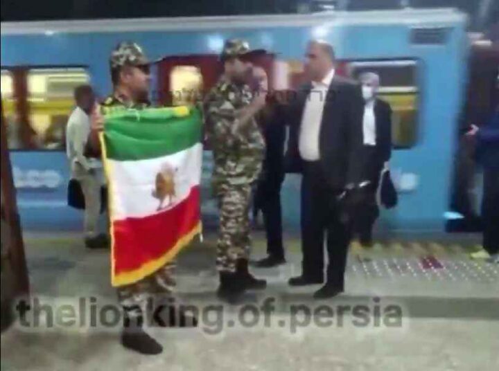 Protestene i Iran, dag 15: Revolusjons&shy;garden dreper hundre&shy;vis av mennesker