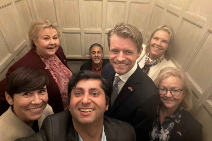 Stortings­politikere på harrytur minner mest om Peer Gynt