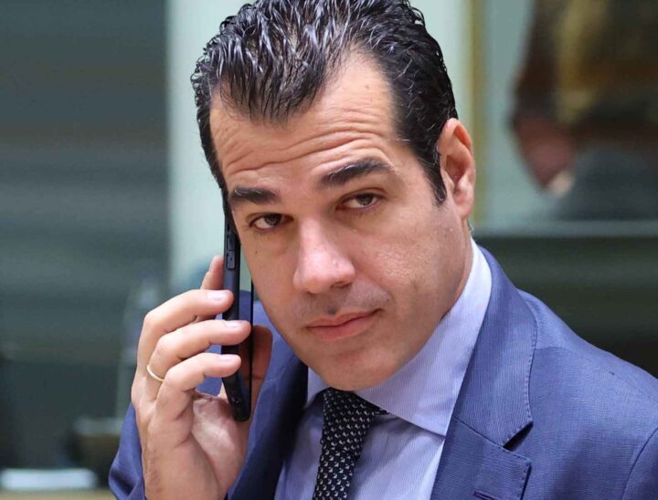 Hellas stenger 60 ulovlige moskeer i Athen og deporterer imamene&nbsp;(+)