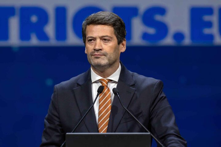 Portugal: Sosialistisk forslag om å forby det innvandrings&shy;kritiske partiet Chega skal opp i parlamentet