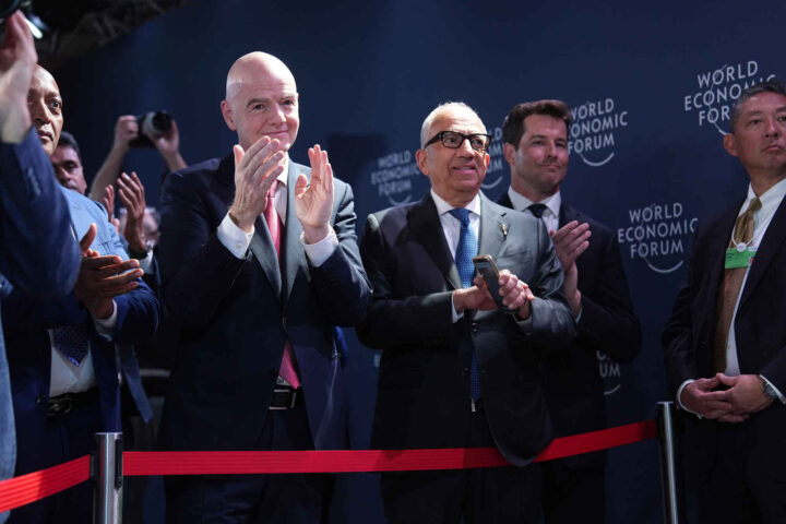 Infantino vil ha Russland-comeback: – Utestengelsen har skapt mer frustrasjon og hat