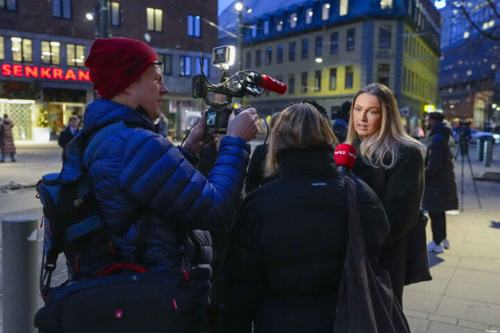 Stortinget stemmer over avskaffelse av kongedømmet