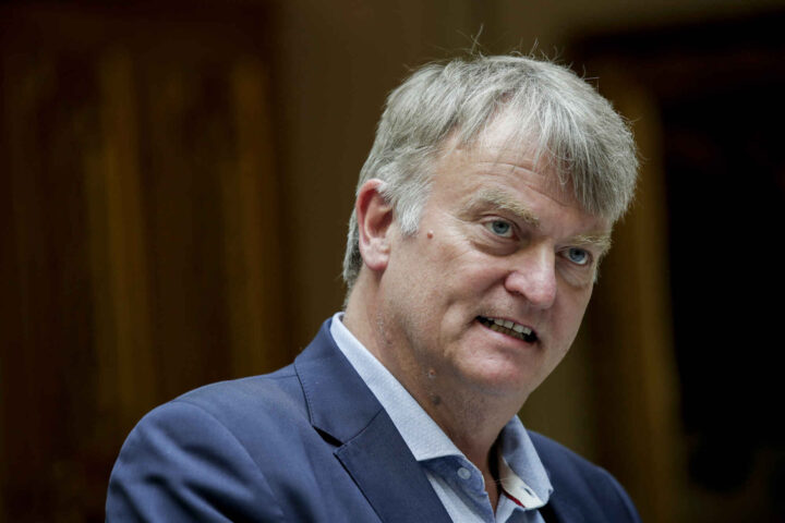 Uenighet Høyre/FrP om mandatet til den uavhengige Epstein-kommisjonen