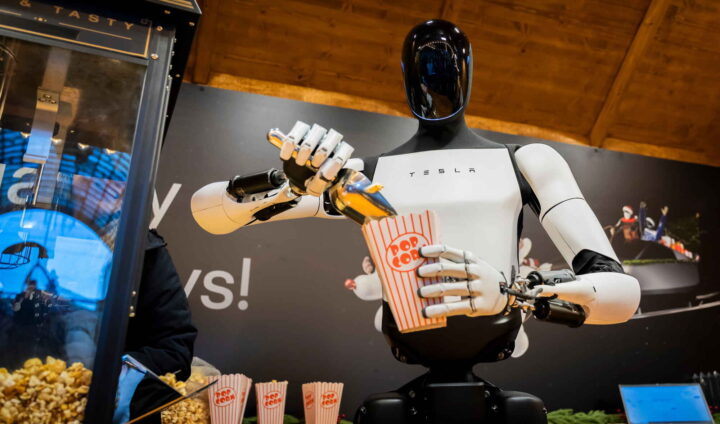 Tesla dropper bil­modeller, satser på roboten Optimus&nbsp;(+)