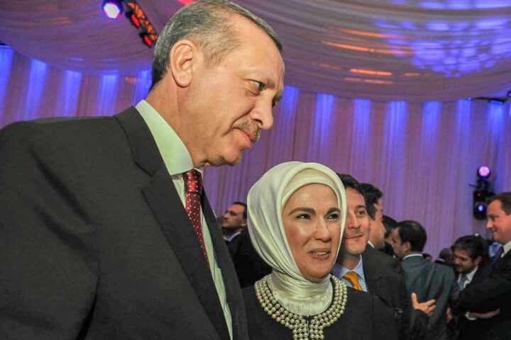 Erdogan driver tyrkerne bort fra islam&nbsp;<span>(+)</span>