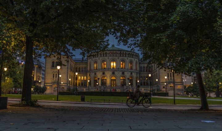 En hyllest til politikerne