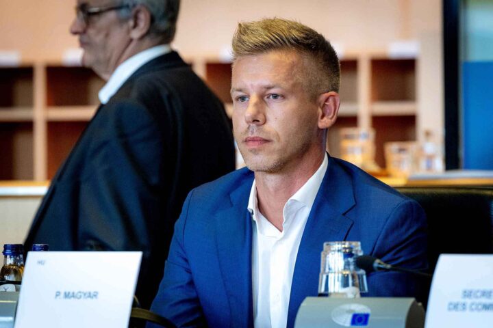 Ungarns nasjonal&shy;forsamling avviser ukrainsk EU-medlem&shy;skap og videre krigs&shy;finansiering